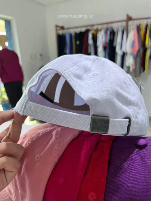 Boné Personalizado com bordado - Presente Casal, namorados - Imagem 3